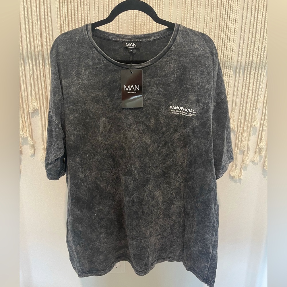 boohooMAN Limited Edition Streetwear Butterfly Graphic Oversized Tee Sz M